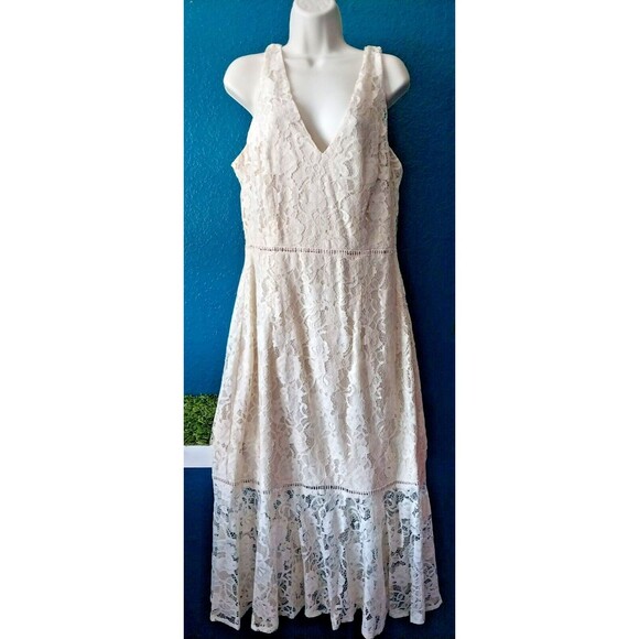 Alexia Admor Dresses & Skirts - NWT Alexia Admor Midi Dress Lace Overlay Deep-V Sleeveless, Off White Size 14 L